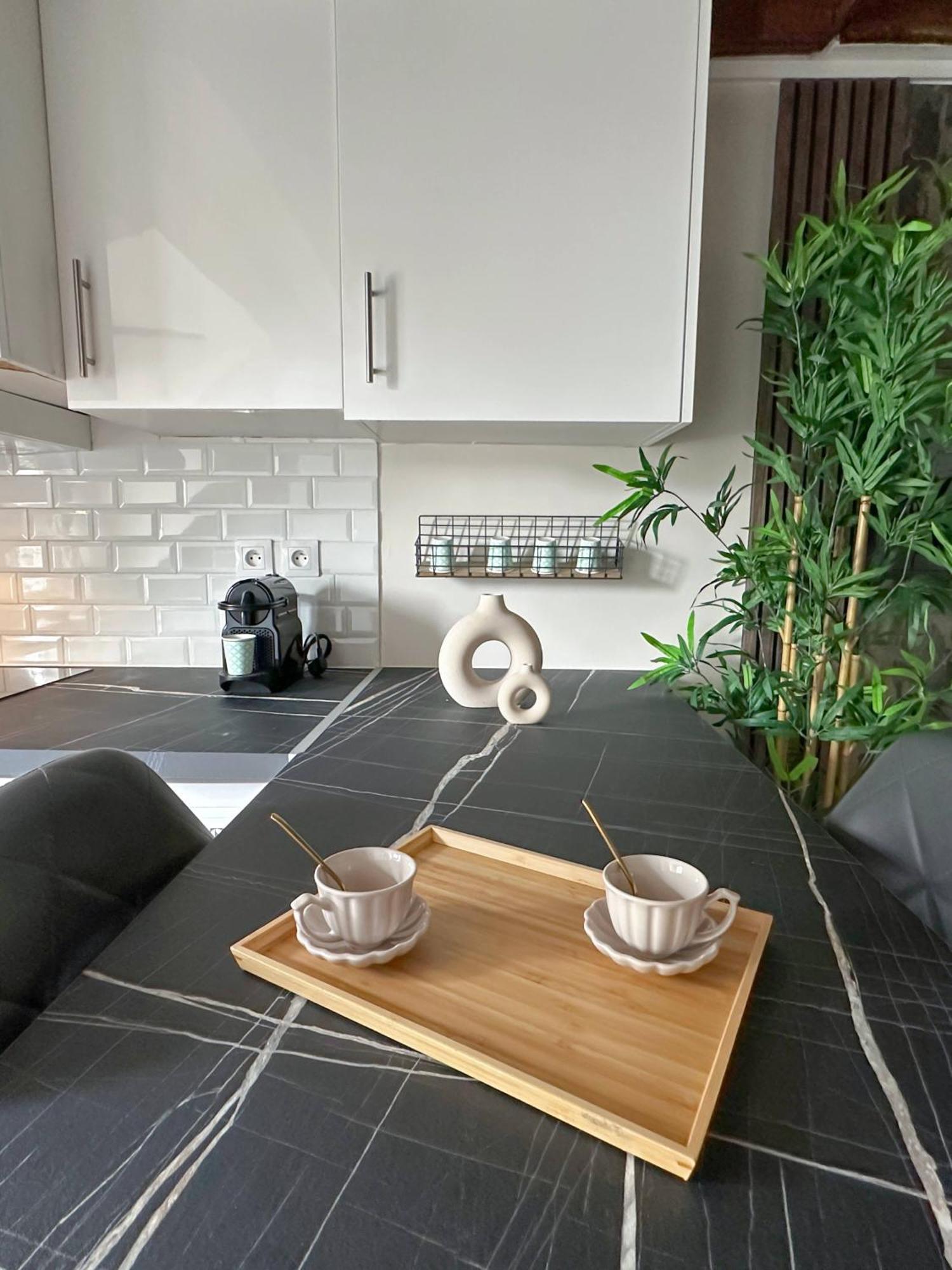 Beautiful Apartment Near Grands Boulevards Paris Luaran gambar