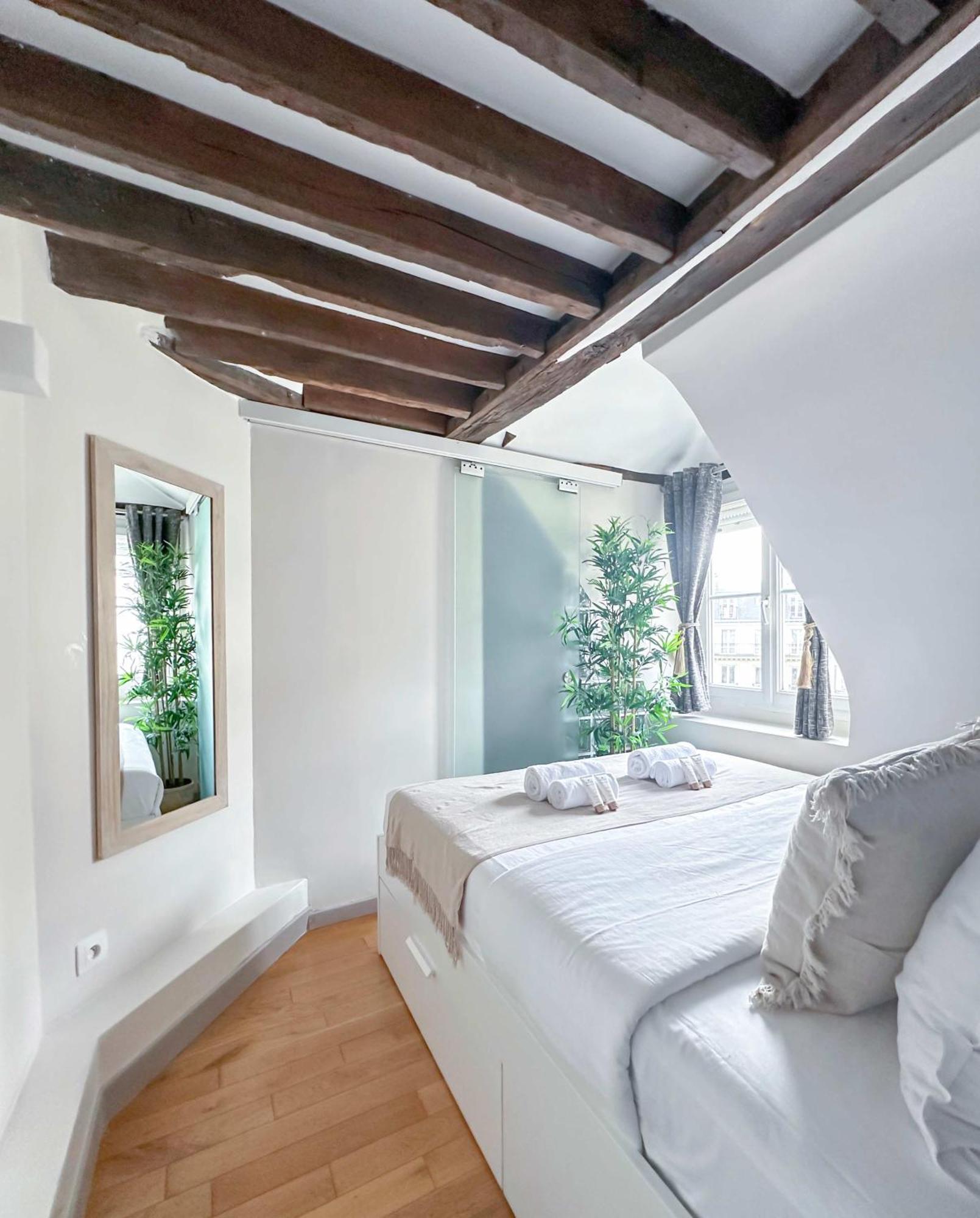 Beautiful Apartment Near Grands Boulevards Paris Luaran gambar
