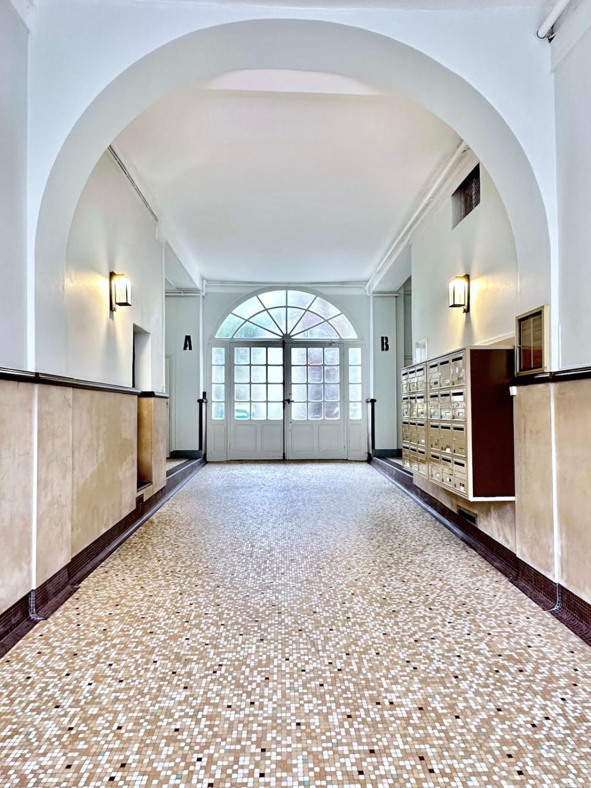 Beautiful Apartment Near Grands Boulevards Paris Luaran gambar